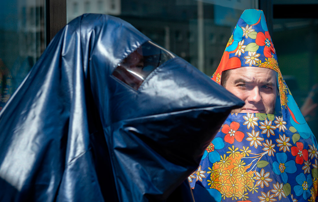 22 апреля. Дизайнеры из польского города Гдыня создали многоразовые защитные костюмы.