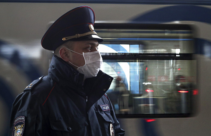 В МВД опровергли сообщения о заражении COVID-19 главы УВД московского метро В МВД опровергли сообщения о заражении COVID-19 главы УВД московского метро