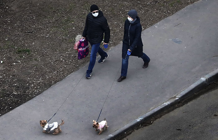 Ношение медицинских масок в Подмосковье станет обязательным Ношение медицинских масок в Подмосковье станет обязательным