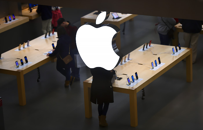 Apple выпустила обновленную ОС для iPhone с учетом пандемии Apple выпустила обновленную ОС для iPhone с учетом пандемии