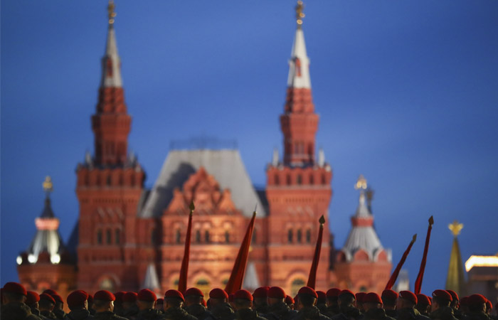 Первую репетицию парада в Москве перенесли с 4 на 14 июня Первую репетицию парада в Москве перенесли с 4 на 14 июня