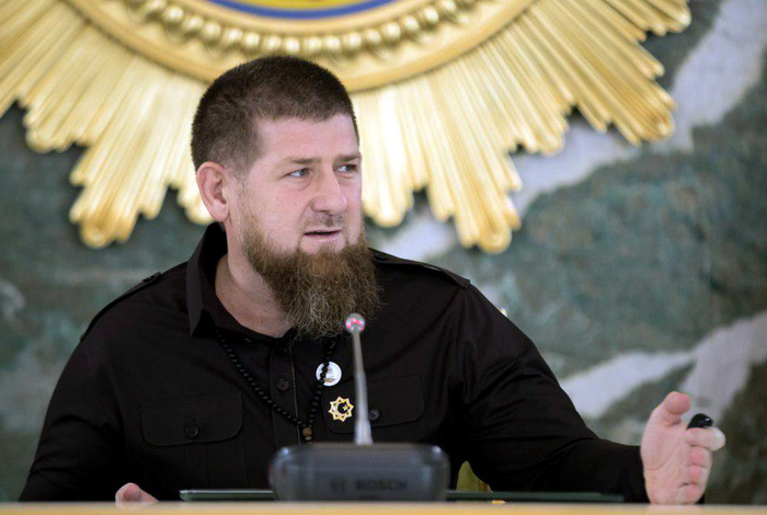 Кадыров анонсировал смягчение карантинных мер Кадыров анонсировал смягчение карантинных мер