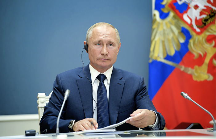 Источник сообщил, что Путин подумает над способом поблагодарить россиян за голосование по Конституции Источник сообщил, что Путин подумает над способом поблагодарить россиян за голосование по Конституции
