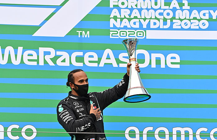 Льюис Хэмилтон выиграл Гран-при Венгрии "Формулы-1"