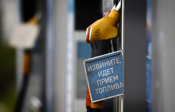 Росстандарт придумал способ борьбы с недоливом топлива на АЗС Росстандарт придумал способ борьбы с недоливом топлива на АЗС