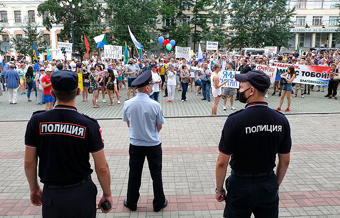 Жители Хабаровска вышли на вторую за день акцию в поддержку Фургала Жители Хабаровска вышли на вторую за день акцию в поддержку Фургала