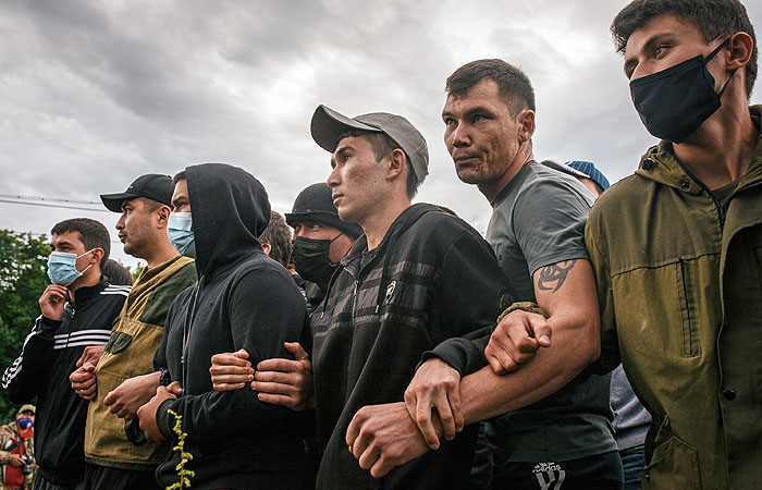 В Башкирии тысячи человек вышли на протест против разработки на горе Куштау В Башкирии тысячи человек вышли на протест против разработки на горе Куштау