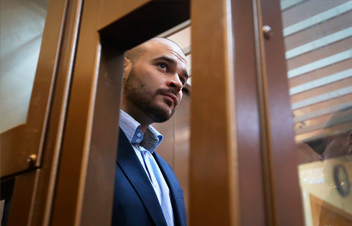 Источник сообщил о попытке Тесака покончить с собой в СИЗО Источник сообщил о попытке Тесака покончить с собой в СИЗО