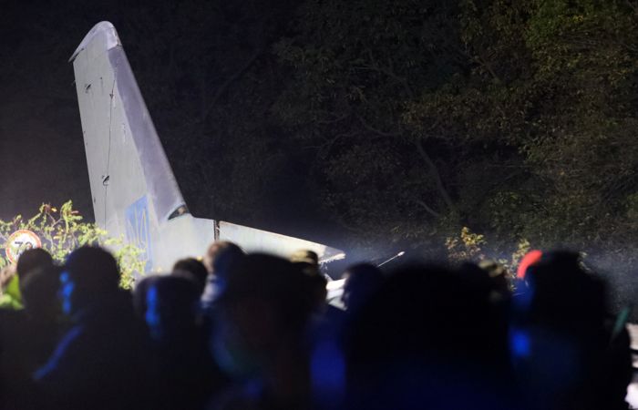 Спасатели сообщили о 22 погибших в авиакатастрофе под Харьковом Спасатели сообщили о 22 погибших в авиакатастрофе под Харьковом