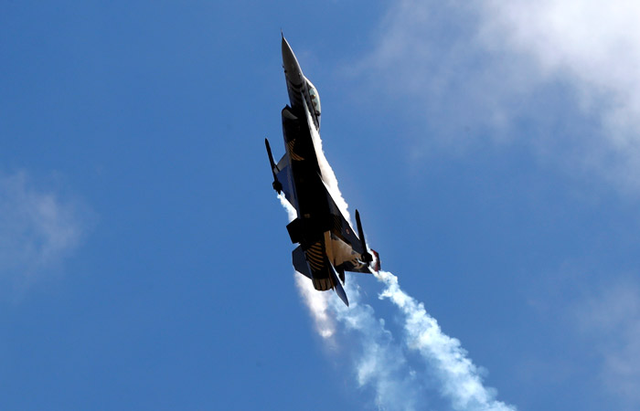 В Ереване заявили, что турецкий истребитель F-16 сбил армянский Су-25 В Ереване заявили, что турецкий истребитель F-16 сбил армянский Су-25
