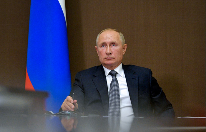 Путин предложил продлить договор СНВ без всяких условий на год Путин предложил продлить договор СНВ без всяких условий на год