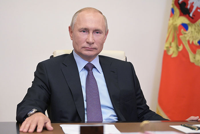 Путин заявил, что у властей нет планов вводить жесткий карантин в РФ Путин заявил, что у властей нет планов вводить жесткий карантин в РФ