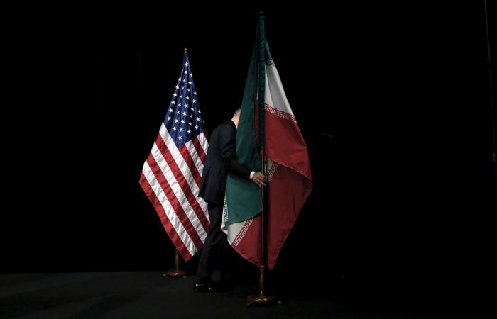 СМИ сообщили о планах США ввести санкции против Ирана до ухода Трампа СМИ сообщили о планах США ввести санкции против Ирана до ухода Трампа