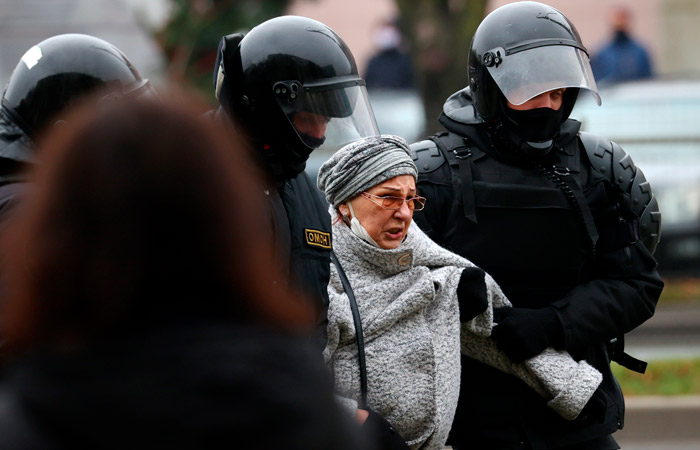 В Белоруссии насчитали более 1,1 тыс. задержанных на протестах за день В Белоруссии насчитали более 1,1 тыс. задержанных на протестах за день