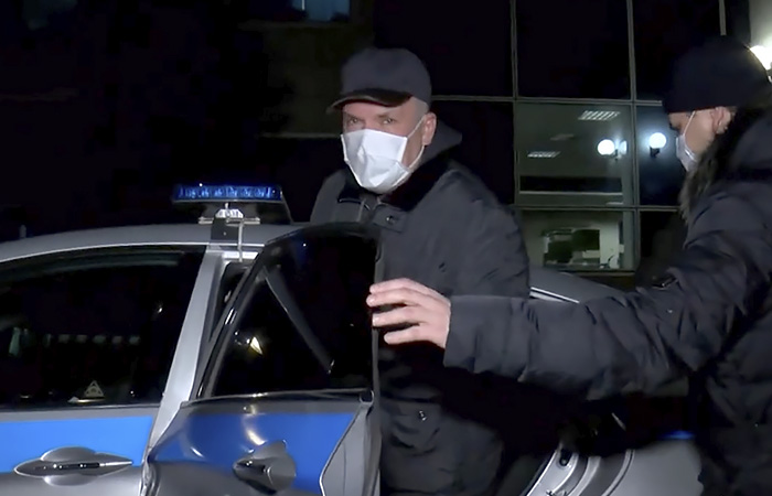 Михаил Мень задержан после допроса Михаил Мень задержан после допроса