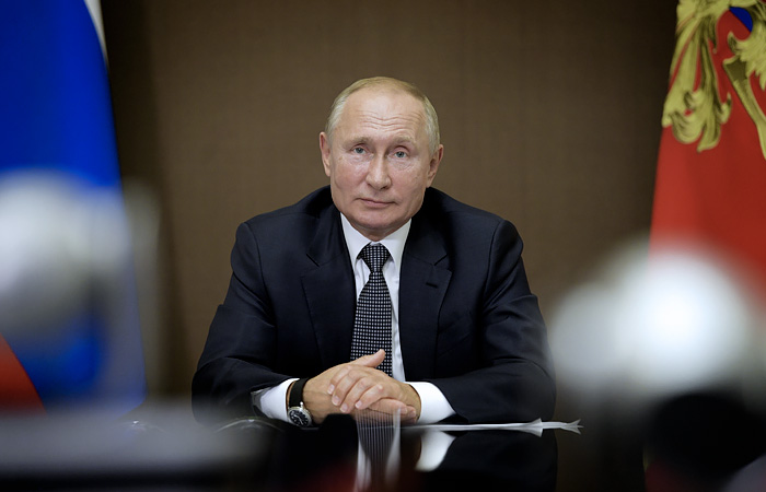 Путин пока не планирует выступать с обращением к нации из-за COVID-19 Путин пока не планирует выступать с обращением к нации из-за COVID-19