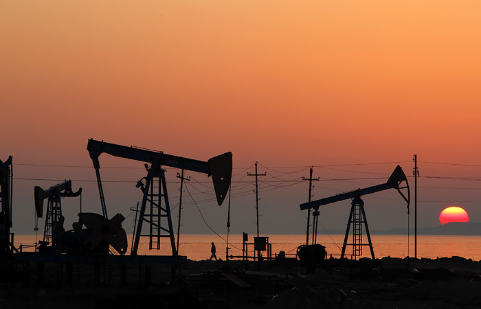 Цены на нефть остались стабильными в пятницу утром на новостях из США Цены на нефть остались стабильными в пятницу утром на новостях из США