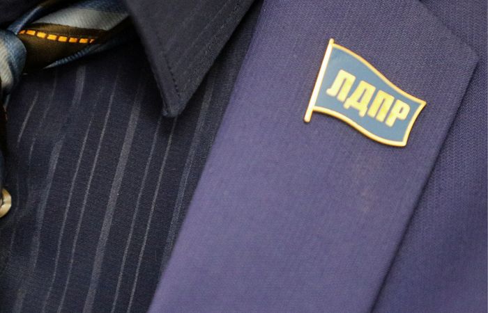 Объявившие о выходе из ЛДПР хабаровские депутаты передумали покидать партию Объявившие о выходе из ЛДПР хабаровские депутаты передумали покидать партию