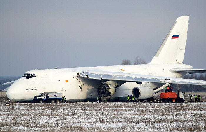 К аварии Ан-124 в Новосибирске привело разрушение элемента двигателя К аварии Ан-124 в Новосибирске привело разрушение элемента двигателя
