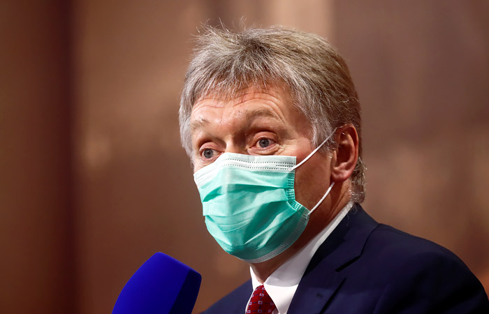 Песков объяснил слова Путина о "присмотре" спецслужб за Навальным Песков объяснил слова Путина о "присмотре" спецслужб за Навальным