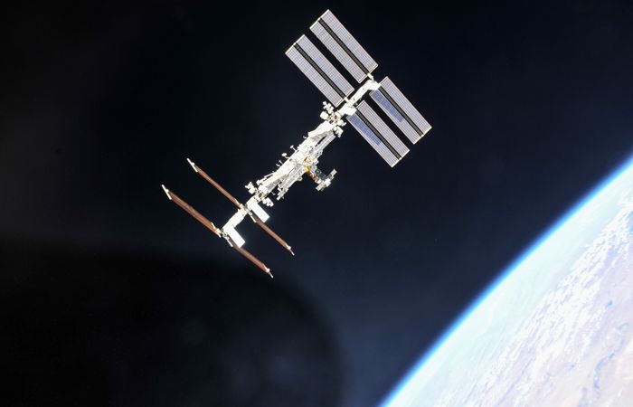 Резервы воздуха на МКС оказались на исходе из-за утечки Резервы воздуха на МКС оказались на исходе из-за утечки