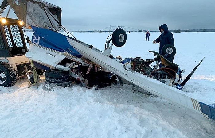 При крушении частного самолета под Петербургом погибли три человека При крушении частного самолета под Петербургом погибли три человека