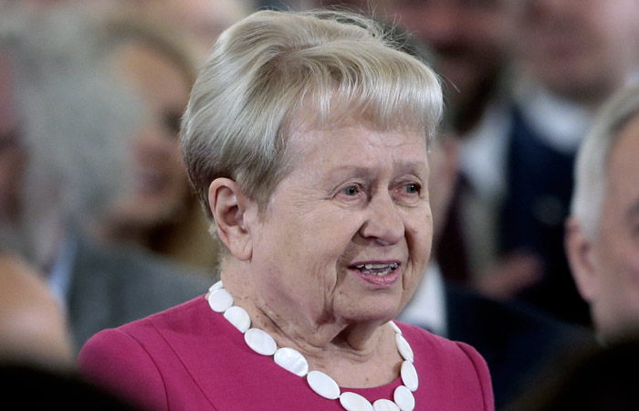 Пахмутову и Добронравова выписали из больницы после лечения от COVID Пахмутову и Добронравова выписали из больницы после лечения от COVID