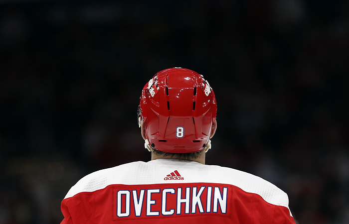 НХЛ отстранила россиян из "Вашингтона" за нарушение антиковидных норм