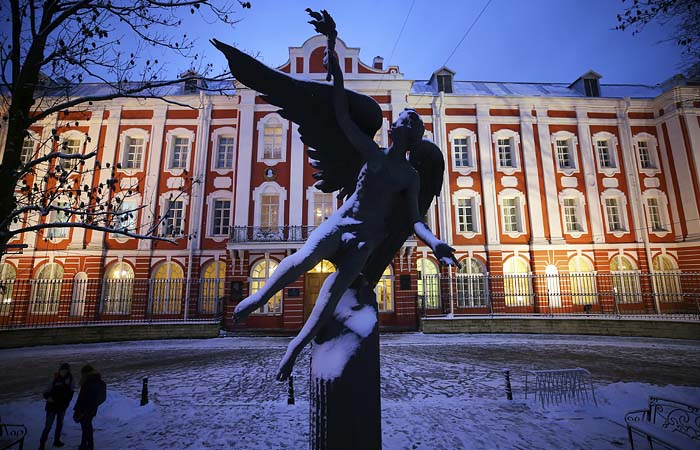 Студентам СПбГУ грозит отчисление за участие в несогласованной акции Студентам СПбГУ грозит отчисление за участие в несогласованной акции