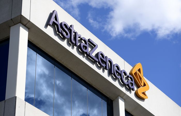 AstraZeneca опровергла сообщения о низкой эффективности ее вакцины у пожилых AstraZeneca опровергла сообщения о низкой эффективности ее вакцины у пожилых