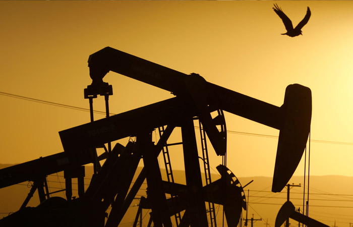Нефть подорожала до максимума за год Нефть подорожала до максимума за год