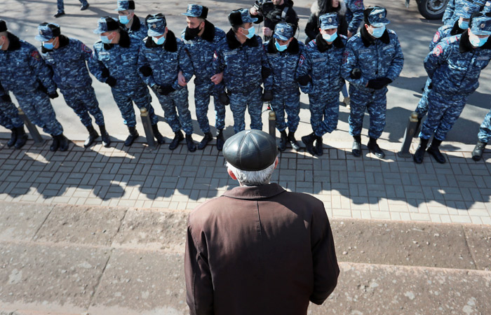 В Ереване на площади Свободы начался митинг оппозиции В Ереване на площади Свободы начался митинг оппозиции