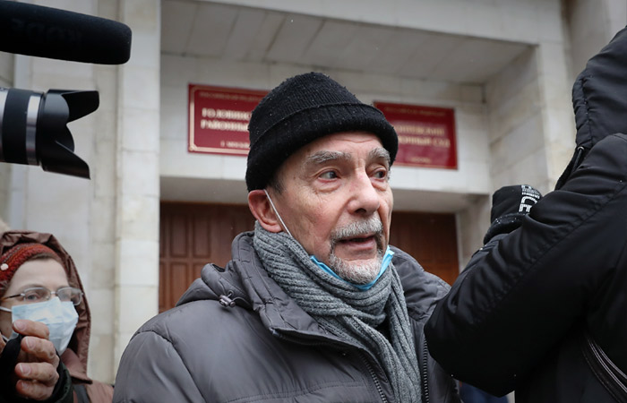 Лев Пономарев через суд потребовал отменить его статус иноагента Лев Пономарев через суд потребовал отменить его статус иноагента