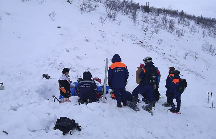 СК сообщил о смерти найденной под лавиной в Заполярье девочки СК сообщил о смерти найденной под лавиной в Заполярье девочки