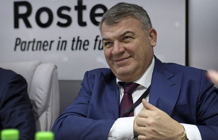 Сердюков перестанет курировать "Объединенную авиастроительную корпорацию" Сердюков перестанет курировать "Объединенную авиастроительную корпорацию"