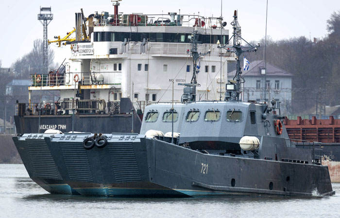 Киев сообщил о стягивании 110 тыс. военных РФ к границам Украины Киев сообщил о стягивании 110 тыс. военных РФ к границам Украины