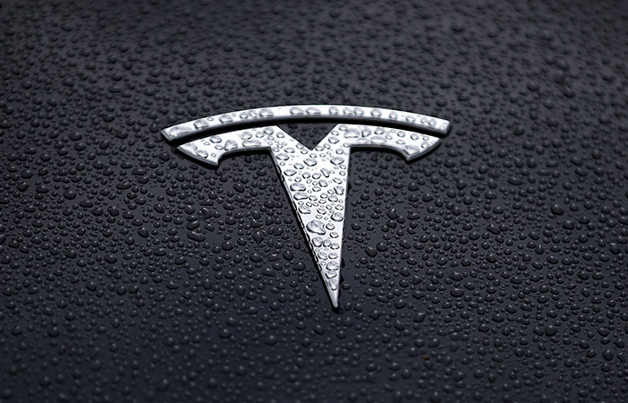 Мантуров с 740 млн руб. и Tesla остался в кабмине лидером по доходам Мантуров с 740 млн руб. и Tesla остался в кабмине лидером по доходам