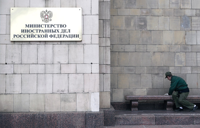 Заместителя посла США в Москве вызвали в МИД РФ Заместителя посла США в Москве вызвали в МИД РФ