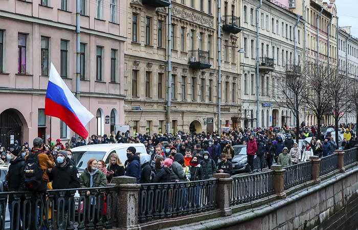 Первые несколько человек арестованы в Петербурге за акцию 21 апреля Первые несколько человек арестованы в Петербурге за акцию 21 апреля