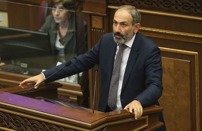 Пашинян ушел в отставку с поста премьера Армении Пашинян ушел в отставку с поста премьера Армении
