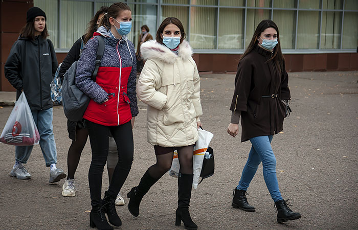 Российских школьников распустят на каникулы с 1 по 10 мая Российских школьников распустят на каникулы с 1 по 10 мая