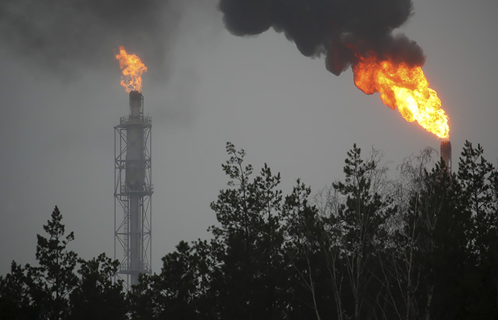 Поставки нефти из РФ в Белоруссию в мае снизятся в два раза к апрелю Поставки нефти из РФ в Белоруссию в мае снизятся в два раза к апрелю