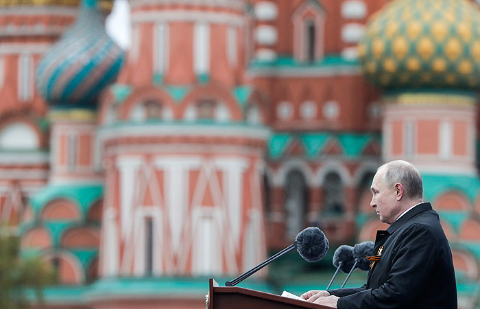 Путин предупредил об опасности возрождения идеологии нацизма Путин предупредил об опасности возрождения идеологии нацизма