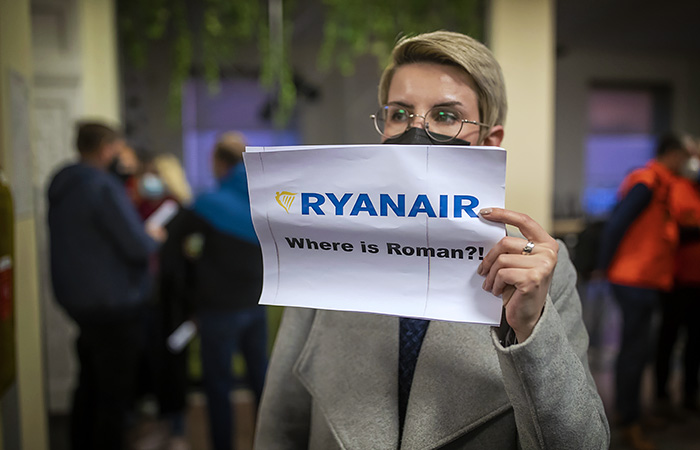 Авиакомпания Ryanair осудила инцидент со своим самолетом в Белоруссии Авиакомпания Ryanair осудила инцидент со своим самолетом в Белоруссии