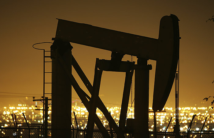 Цены на нефть выросли на 1,7% на новостях о шторме в Атлантике Цены на нефть выросли на 1,7% на новостях о шторме в Атлантике