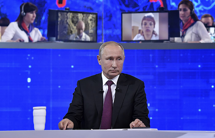 Кремль пообещал, что "прямая линия" с Путиным состоится в этом году Кремль пообещал, что "прямая линия" с Путиным состоится в этом году