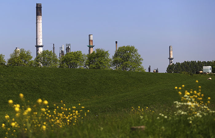 Цена на газ в Европе обрушилась на 11% вслед за нефтью Цена на газ в Европе обрушилась на 11% вслед за нефтью