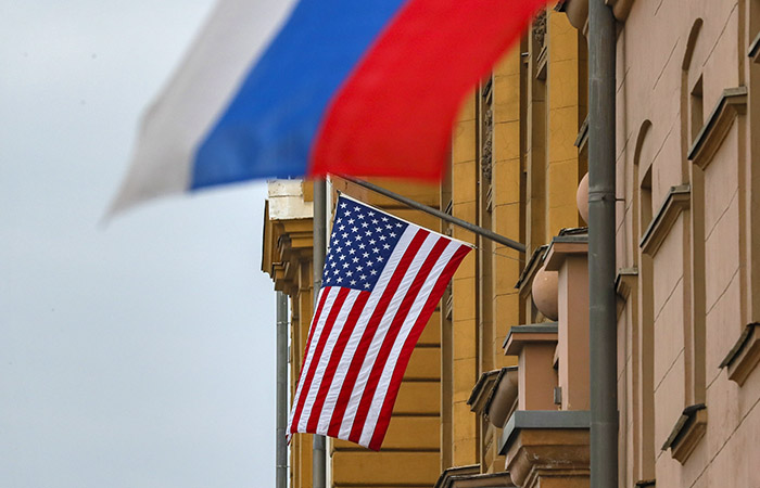 Штат посольства США в Москве урежут на 90% относительно 2016 года Штат посольства США в Москве урежут на 90% относительно 2016 года