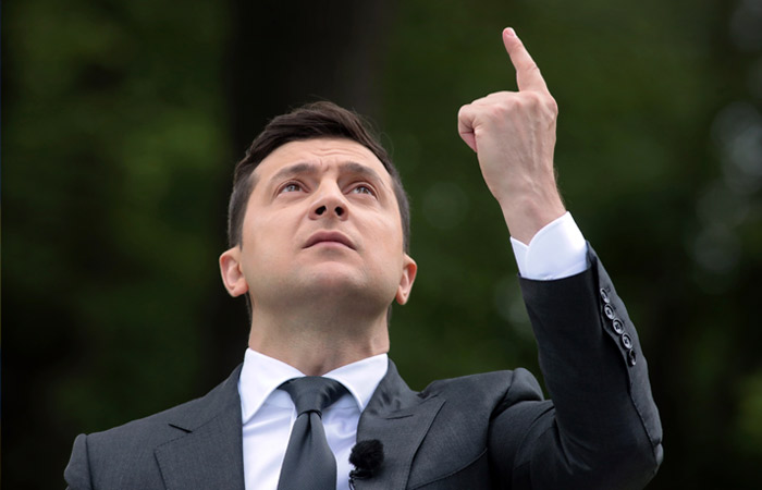 Зеленский намерен ответить на статью Путина об отношениях РФ и Украины Зеленский намерен ответить на статью Путина об отношениях РФ и Украины