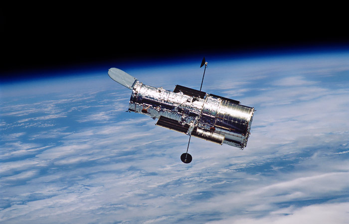 NASA перезапустило работу телескопа Hubble NASA перезапустило работу телескопа Hubble